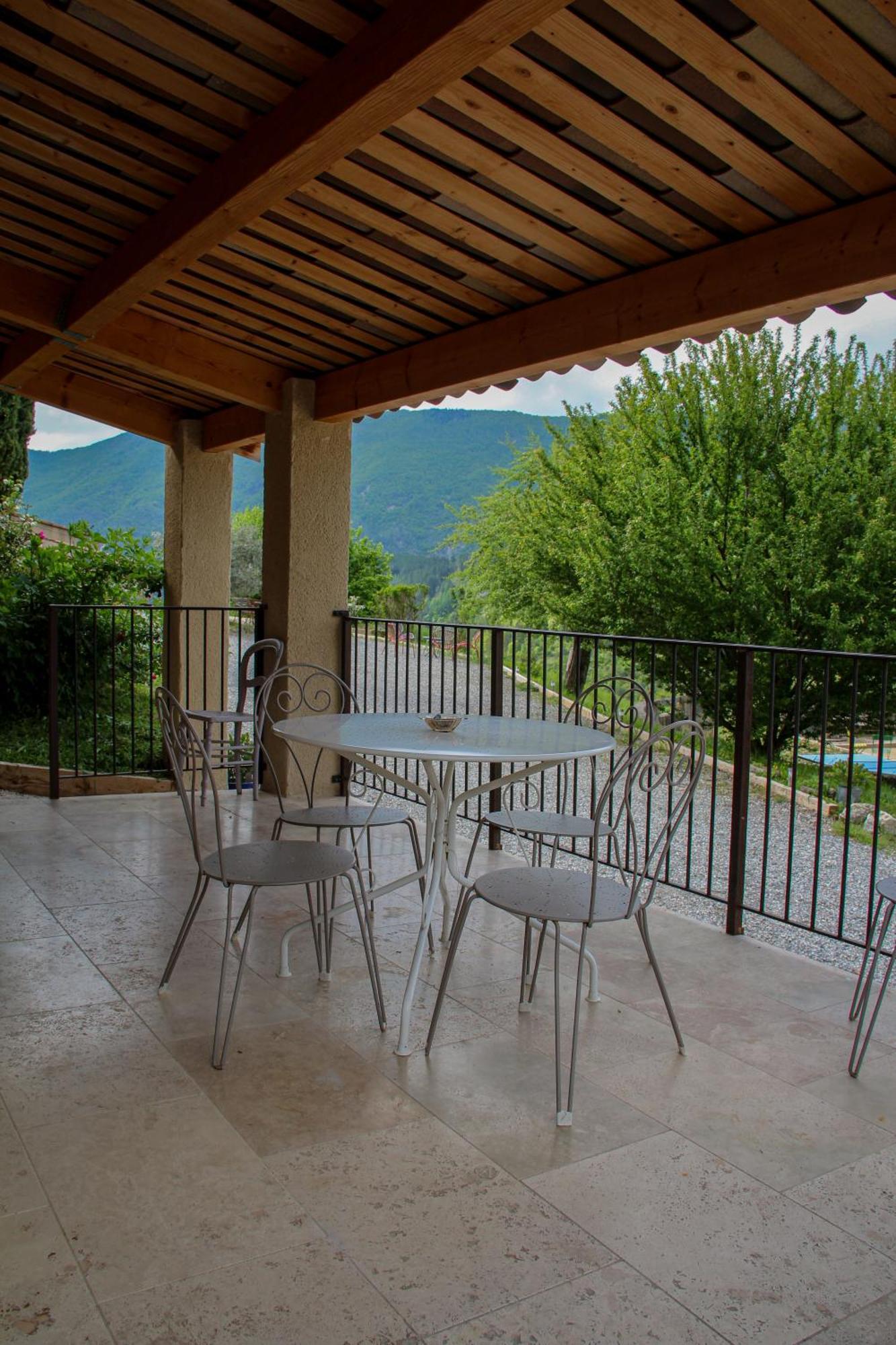 Les Ricoux Montfroc Exterior foto