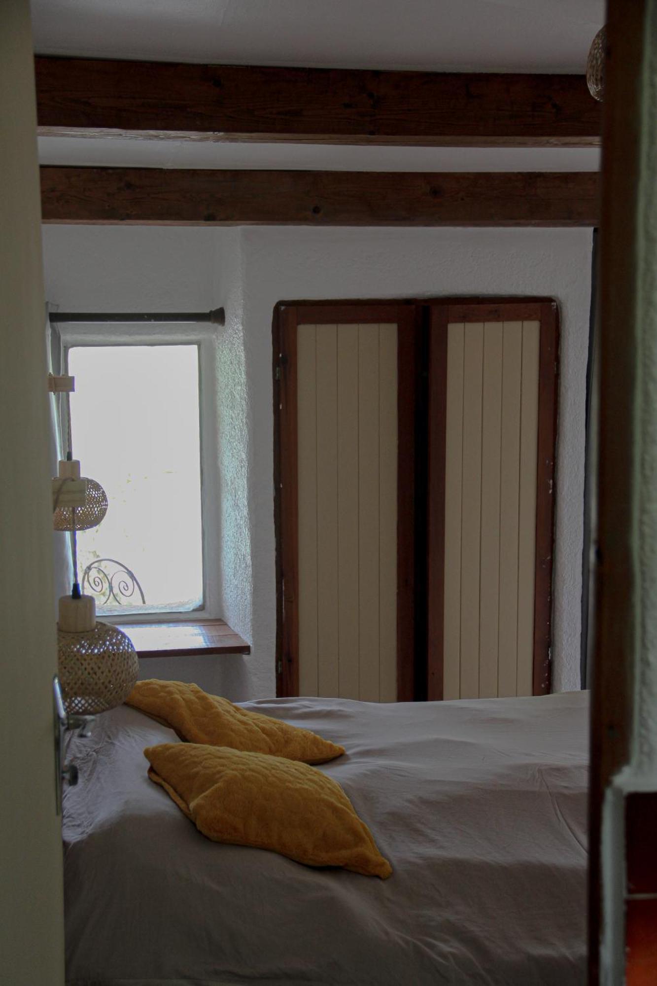 Les Ricoux Montfroc Exterior foto